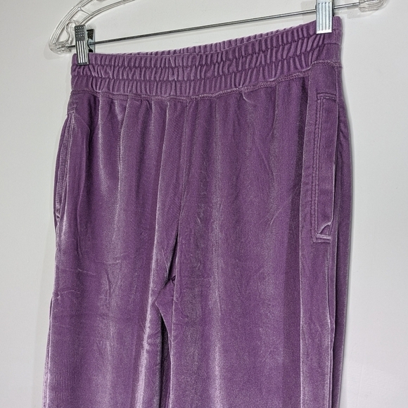 Fabletics purple velvet jogger pant XS - Picture 3 of 8